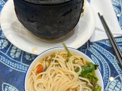 -云南李记罐罐米线饵丝小吃(汉中门金鹰店)