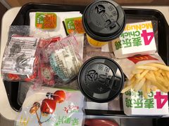 儿童套餐-麦当劳(盐城世纪大道得来速店)