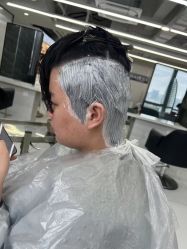 -茶发Salon·烫发染发理发