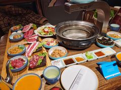 -明洞阿姨·韩式酱蟹烤肉·创意料理(三元桥店)