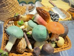 -老滇山寨•云南特色菜•地方菜•民族风情歌舞表演(金碧店)