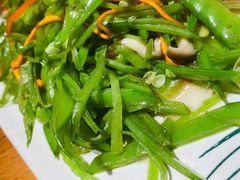 五彩花菇荷兰豆-云海肴·汽锅鸡·云南菜(高德置地店)