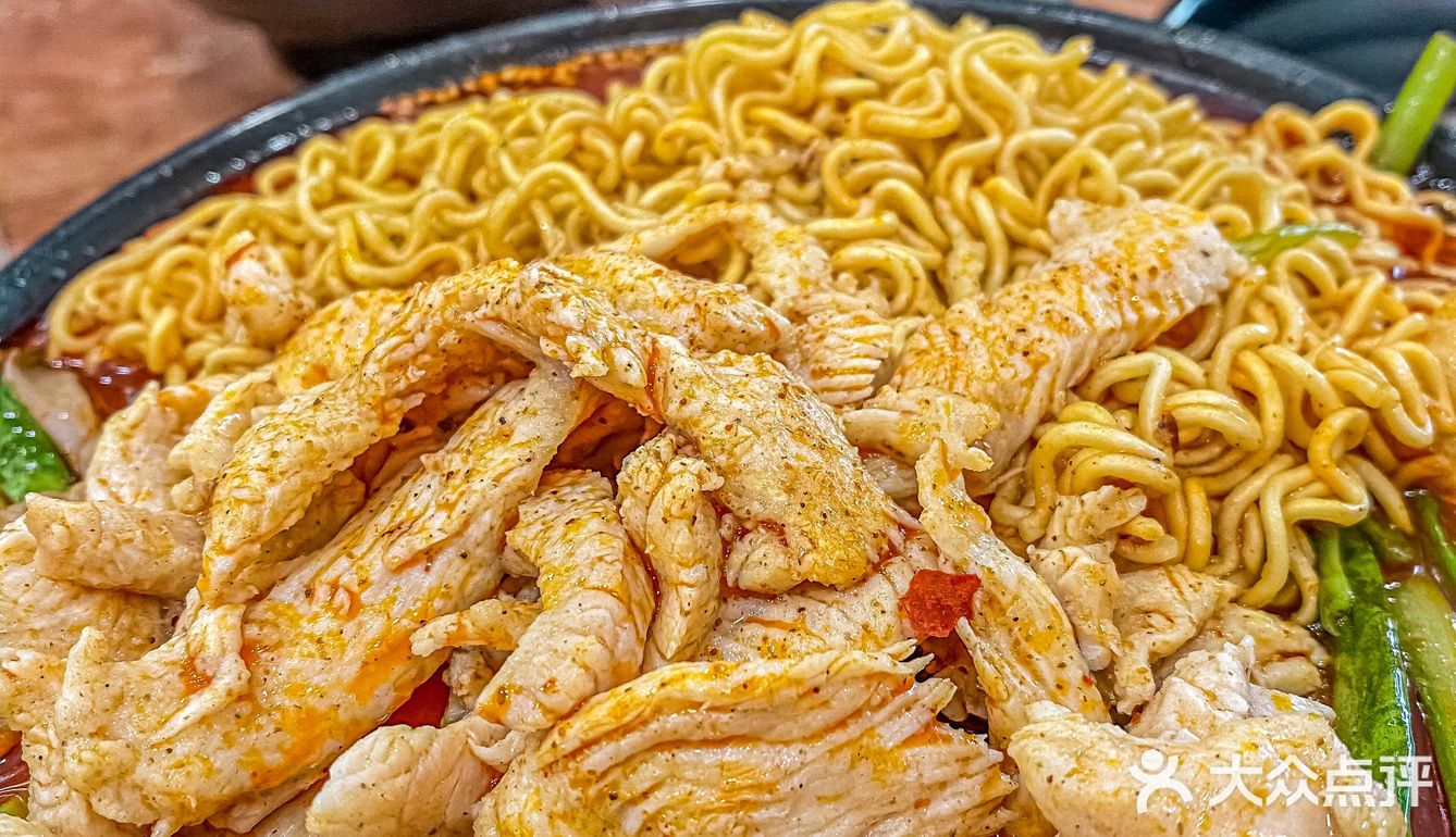 沈阳｜这就是浑南小吃排队王吗⁉️戴记麻辣烫