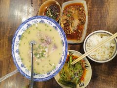 -醉八仙热酒馆(渝中店)