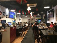 大堂-長壹旋转烤吧 农家鸡火锅