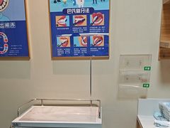 -上海仁爱医院口腔科 · 种植