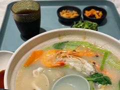 -大食代美食广场(上海中心店)