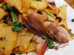 -石磨豆花家常菜·牦牛排土火锅