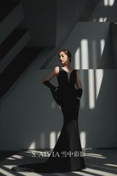 -雪中彩影婚纱摄影·微光艺术中心