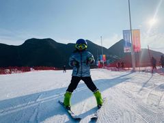 -荣盛康旅野三坡滑雪场