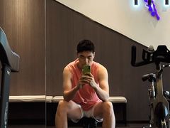 -广州南站万科中心亚朵酒店