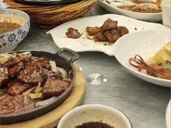 -侬佳蒸菜馆(听潮店)