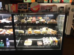 面包甜点陈列柜-星巴克(扬州珍园店)