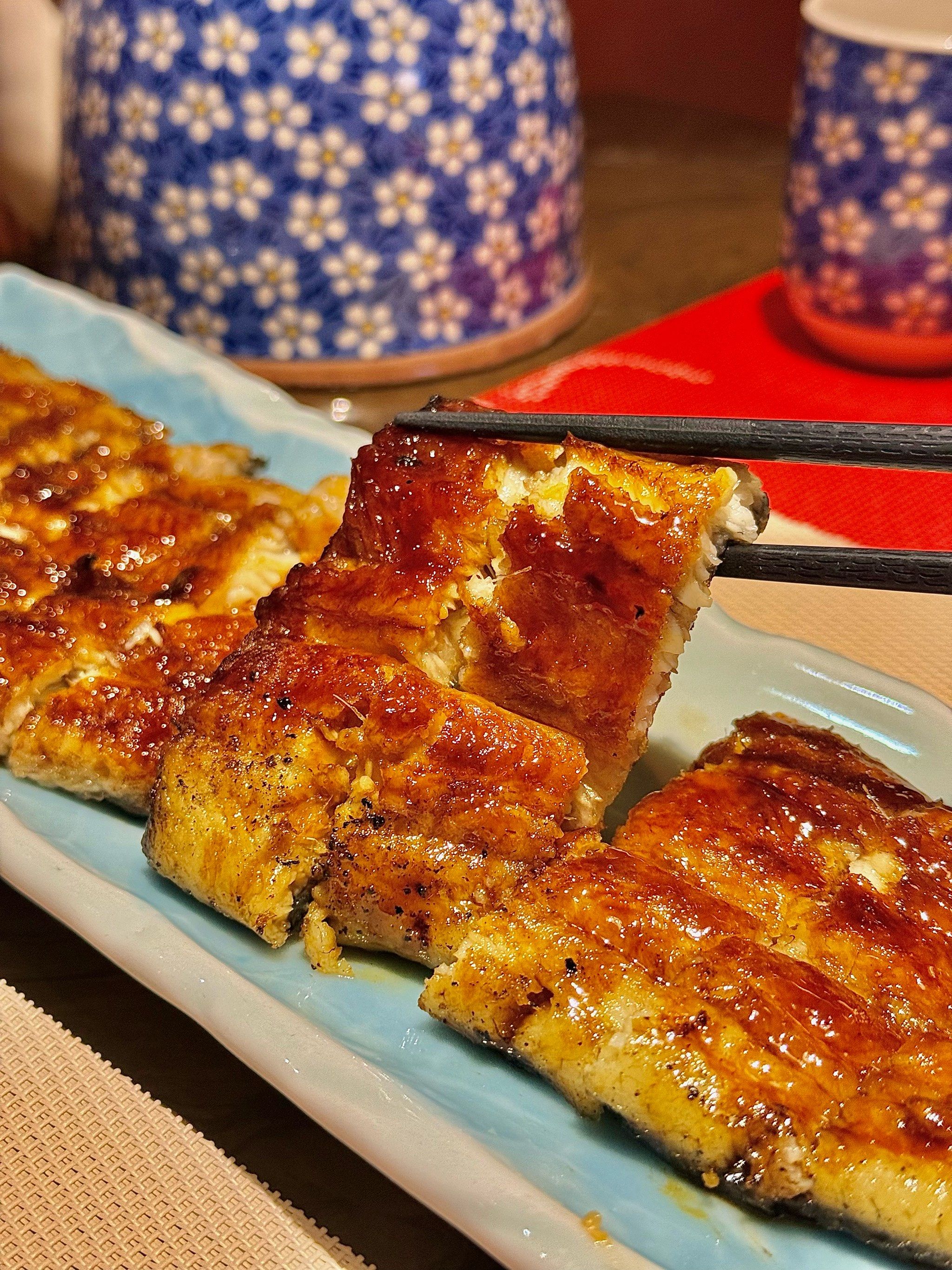 香脆的原条烤鳗鱼!