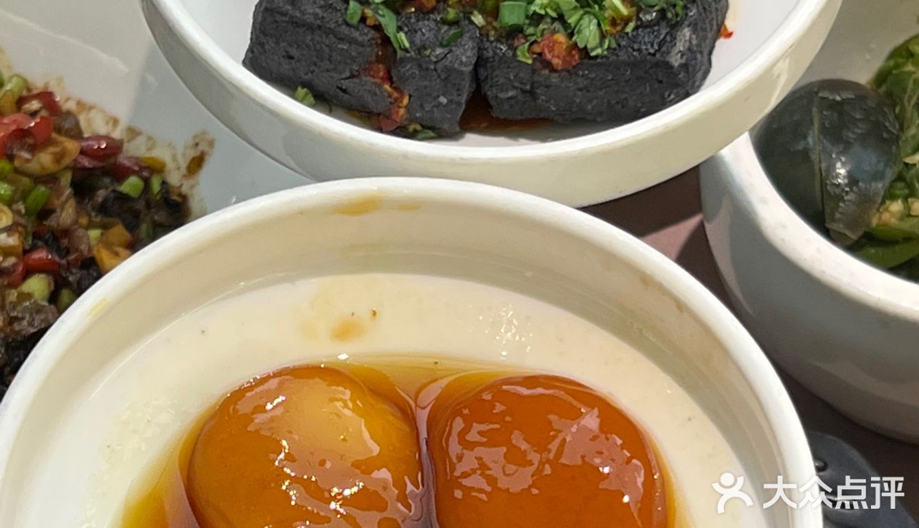 不愧是上海、长沙湘菜排队王