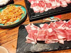 -老牌坊云南鱼豆花火锅(爱建店)