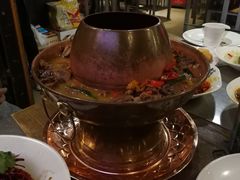 -龙巢盱眙龙虾·牛蛙·烧烤宵夜(八卦岭店)