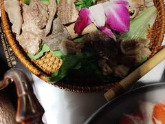 -椰子湾·海南火锅·糟粕醋·椰子鸡(正大广场店)