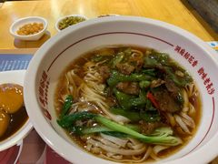 -呷佬·长沙手工米粉(金沙江路店)
