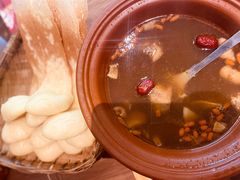 -有红鸡毛店·川菜(建设路店)