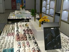 -臻美视爵眼镜·明月·依视路·蔡司折扣店(广渠门店)