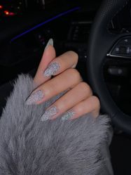 -Momo nail 日系美甲
