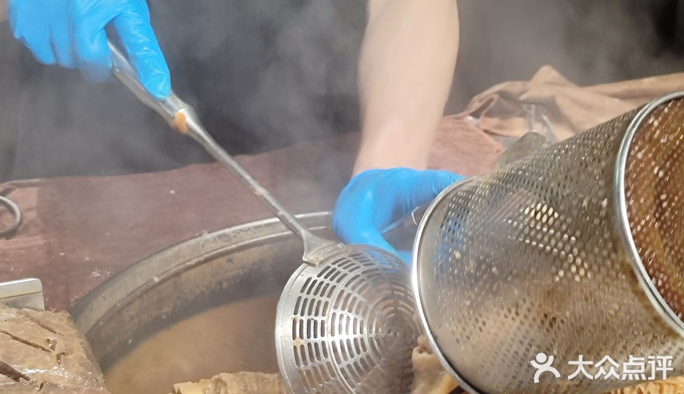 探寻街头美食的秘密