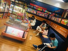 -西西弗书店&矢量咖啡(凯德晶萃广场店)