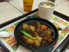 -东方既白(上海浦东国际机场)