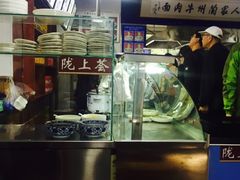 -陇上全荟兰州传统牛肉面(延吉路店)
