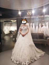 -艾米丽婚纱礼服