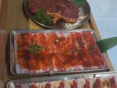 -汉城烤肉·黑金冠(华山路店)