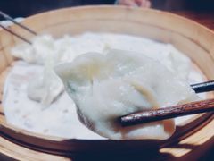 酱肉芸豆蒸饺-三个渔夫·蒸汽海鲜(小白楼店)