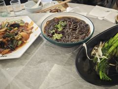 -何适山庄 ·可团建(水长城P2停车场店)