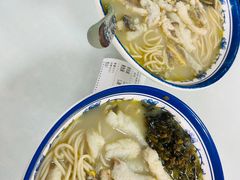 招牌黄鱼面-明呈黄鱼面馆(斜土路店)