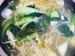 -傣家妹子过桥米线(一号店)