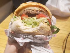 -The Habit Burger Grill 哈比特汉堡(爱琴海店)