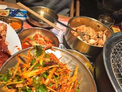 -草家酱蟹炭火烤肉店(珲春南路一店)