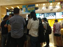 等位区-麦当劳(塔园路店)