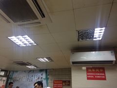 -华威达牛庄(黄埔大道西店)
