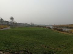 -滨海湖高尔夫球会