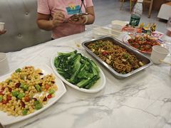 -江城燕子大排档(江汉路步行街店)