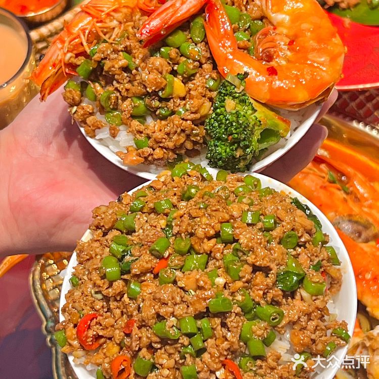 在西安排队1️⃣小时！就为了吃这一口！