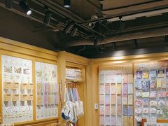 -猫的天空之城概念书店(苏州诚品店)