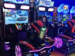 -爱玩嘉年华(龙湖曲江天街店)