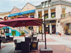 -王府井奥莱临潼小镇(临潼店)