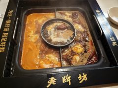 -老牌坊云南鱼豆花火锅(哈西万达店)