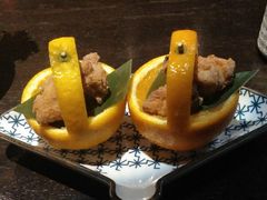 日本特色炸鸡配橙篮-羽山料理