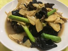 -天目湖刘老四农庄