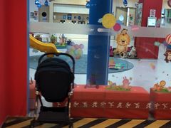 -美吉姆国际儿童发展中心(红谷滩绿地缤纷城中心)